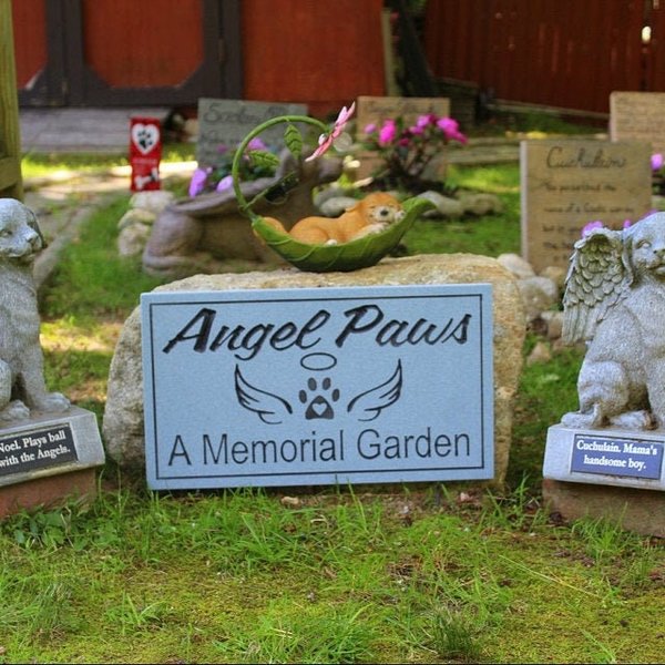 Engraved Angel Paws Pet Memorial Plaque: Weatherproof Garden Marker (16 x 9")